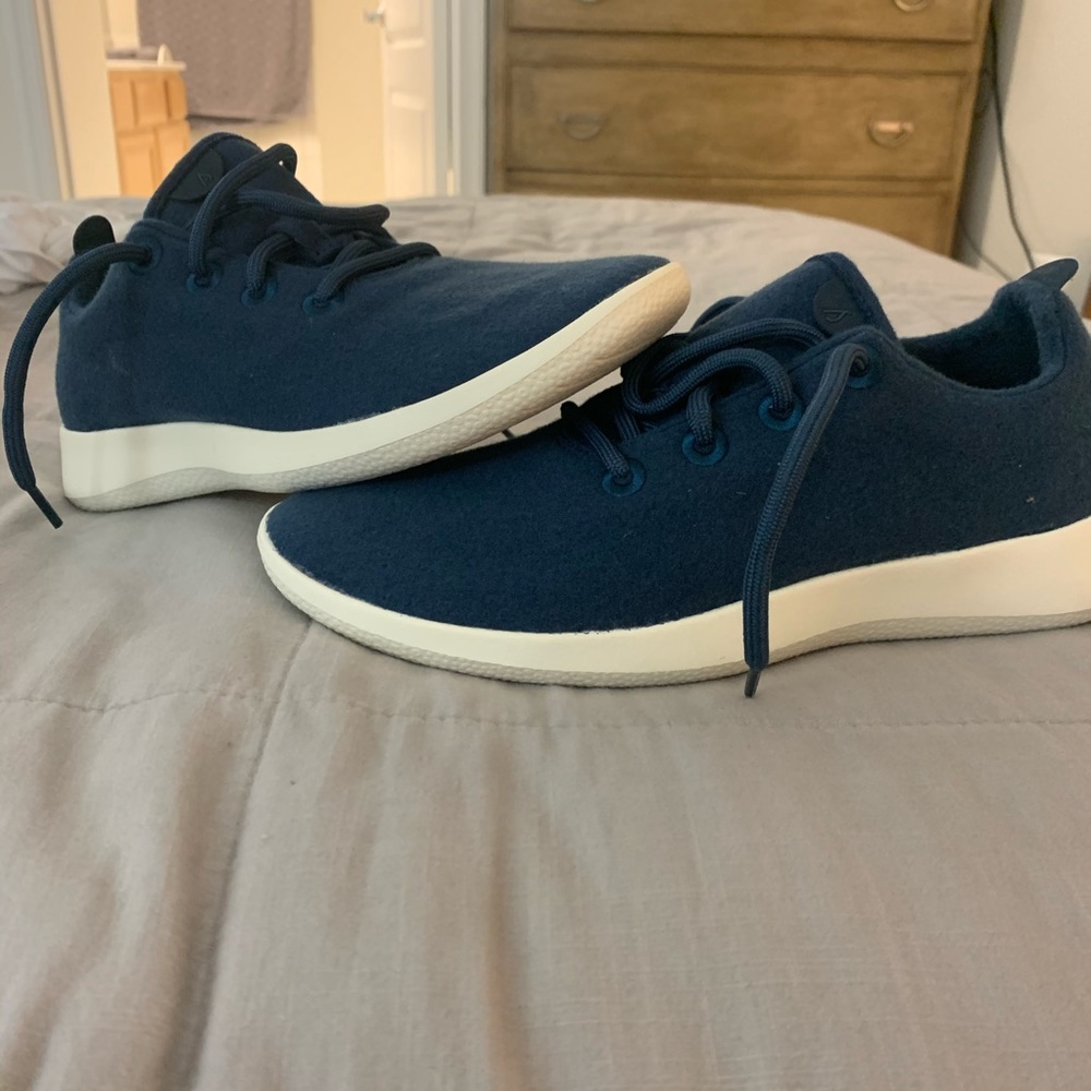 NWT: allbirds Wool Runners (Women Size 10)
